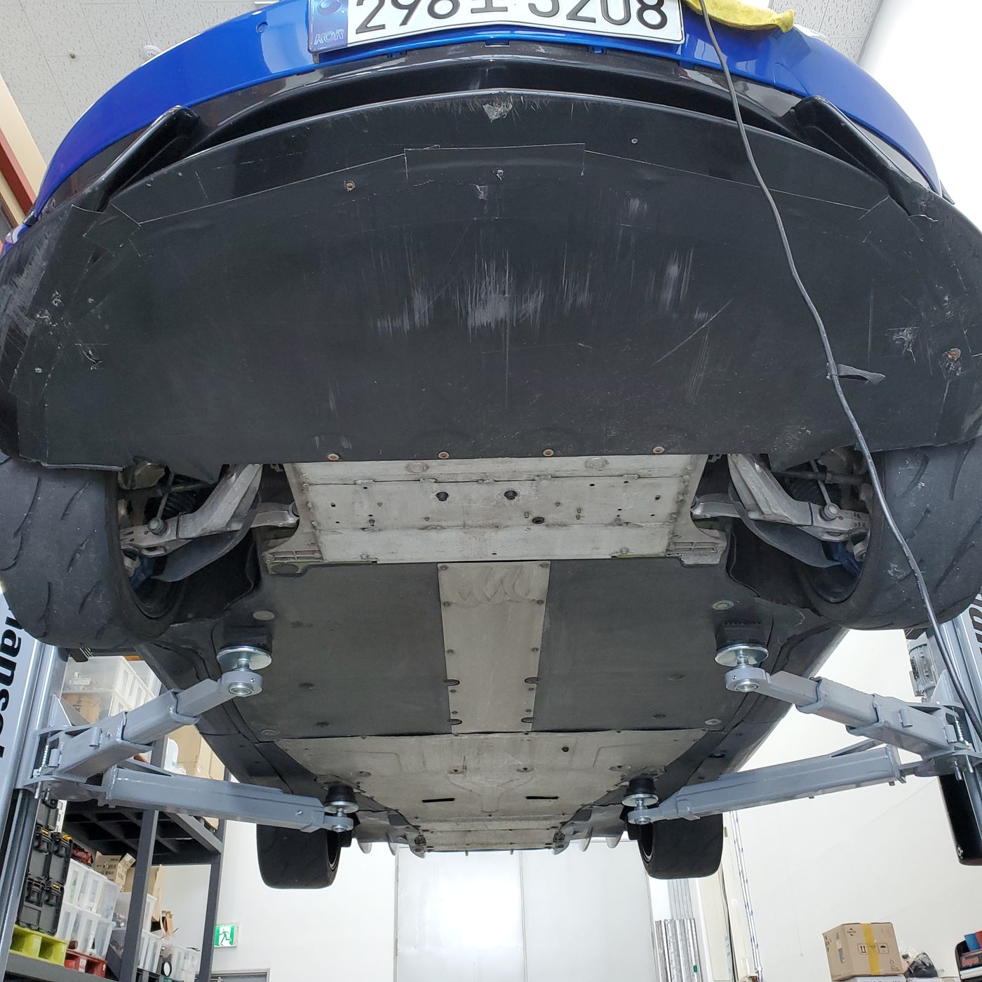 UNDERBODY 전