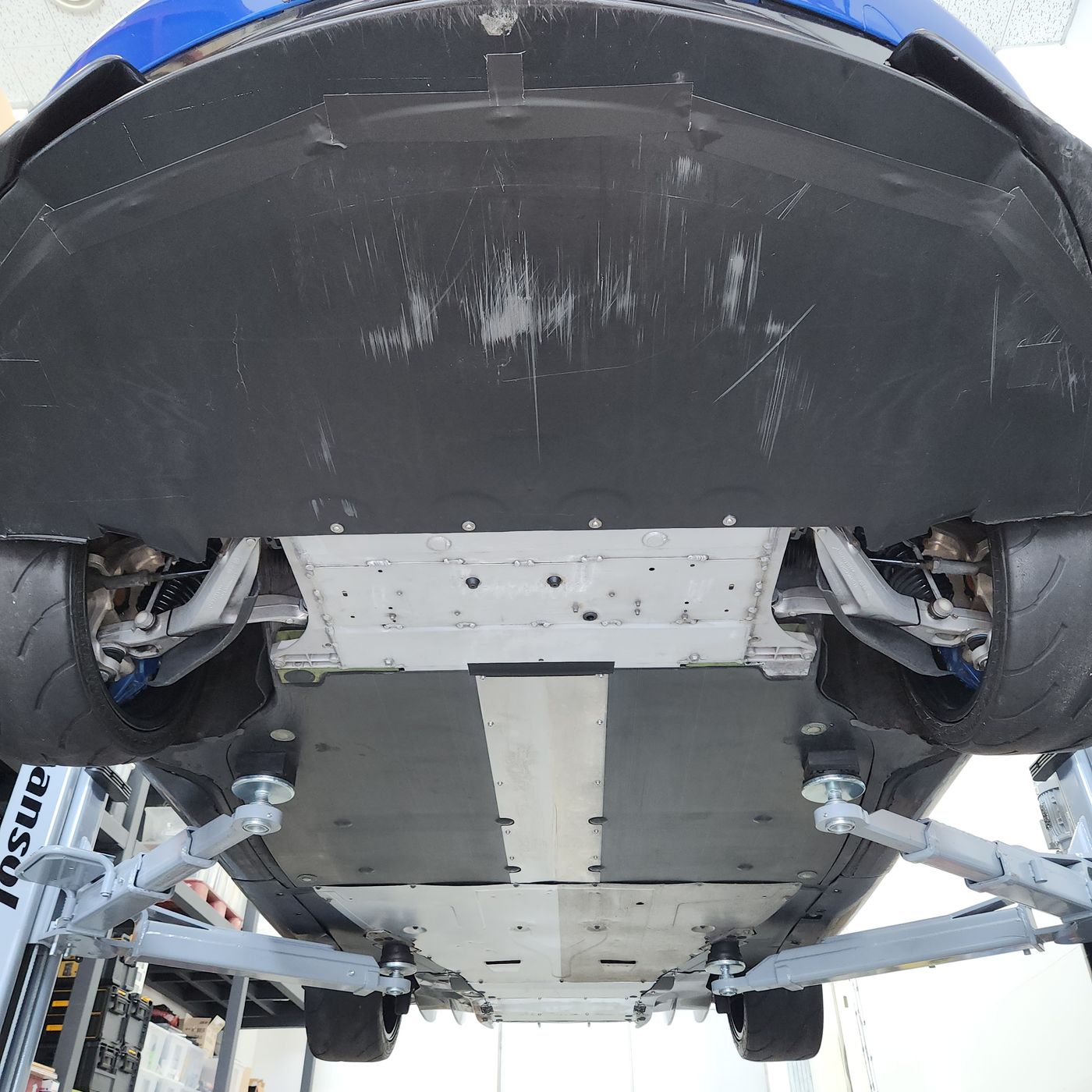 UNDERBODY 후